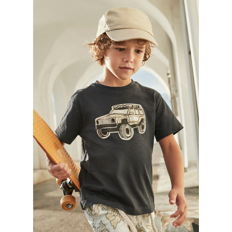 T-shirt letra relevo menino T-shirt letra relevo menino