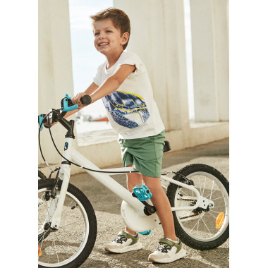 Conjunto bermuda e t-shirt menino
